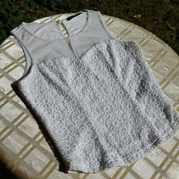 Size S Suzy Shier Floral Mesh Daisy tank top - Picture 9 of 12